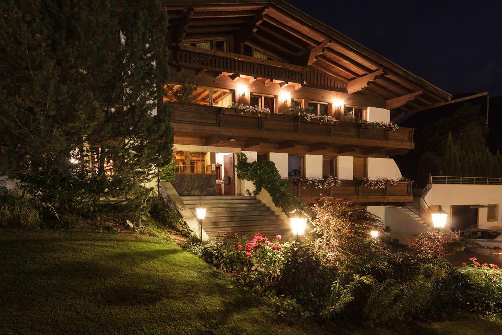 Garni - Hotel Rinner Julia Laces Ngoại thất bức ảnh